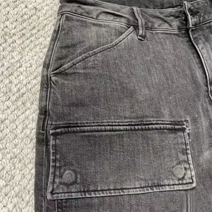 Shorts en jean tricoté pour homme 0EM, coupe droite, taille mi-haute, avec poches cargo, bonne qualité, prix bas, fabriqué en usine, décontracté - Product Image 4