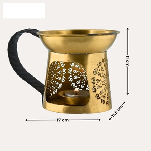 Brûleur d'huile aromatique en laiton pour Loban et Camphre, porte-encens Dhuni Dhupiya Pooja pour l'aromathérapie et la fragrance d'intérieur - Product Image 1