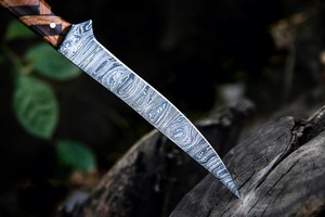 Cuchillo de filetear hecho a mano con hoja flexible de acero de Damasco, regalo para padrinos de boda, herramienta de supervivencia al aire libre. - Product Image 2