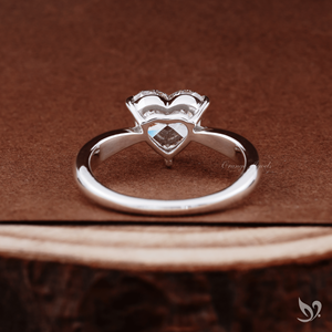Anillo solitario de diamante cultivado en laboratorio de 2 quilates con forma de corazón, engaste de tallo pellizcado en oro blanco de 10K, anillo de compromiso romántico. - Product Image 3