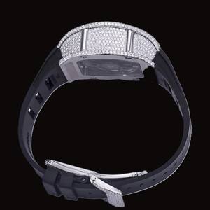 Nuevo Reloj de Lujo con Cronógrafo, Esfera Rectangular, Correa de Goma Negra, Bisel con Diamantes Moissanite, Diseño Personalizado VVS Hecho a Mano - Product Image 3