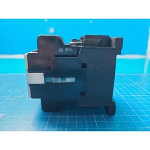 ฟูจิ SC-1N/UD 2NCOTO #   คอนแทคเตอร์กำลังไฟฟ้าอุตสาหกรรมที่ใช้เป็นอะไหล่อุปกรณ์เซมิคอนดักเตอร์แบบดั้งเดิม - Product Image 1