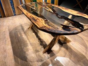 Table de salle à manger en résine époxy transparente écologique faite à la main avec bord naturel, commande personnalisée, table centrale - Product Image 3