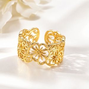 Bague à motif floral avec bande ouverte réglable en or 18 carats PVD pour femmes, accessoires de mode quotidiens - Product Image 3