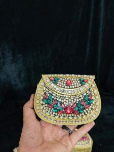Fashion Mini Coin Pearl Diamond Beaded Clutch Handbag Gold Plated Zip Closure Single Strap Water Resistant Polyester Lining - Product Image 6