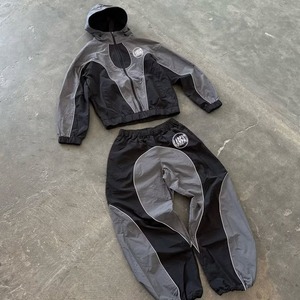 Ensemble de survêtement d'hiver pour homme, couleur kaki, avec veste à capuche zippée et pantalon, respirant, style streetwear, coupe-vent en nylon - Product Image 1