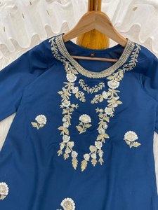 Ensemble Kurta Pantalon Dupatta en Coton Pur pour Femmes, Vêtements de Fête - Product Image 5