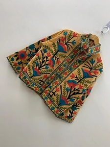 Veste en velours brodée Suzani, style bohème vintage ethnique, vêtement unique fait main, vêtement de créateur, vêtement de mariage, prix de gros - Product Image 1