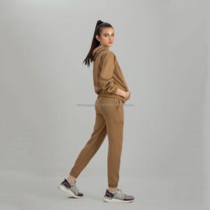 Nardon Apparel 2025 LOGO personnalisé nouveauté deux pièces ensemble vêtements d'été pour femmes survêtement jogging costumes Gym Fitness Wear - Product Image 4