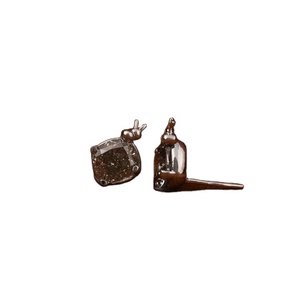 Boucles d'oreilles clous personnalisées en or massif 14 carats avec diamant de laboratoire gris taille coussin, sertissage Martini, cadeau pour femme - Product Image 3