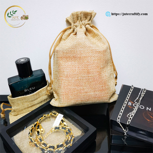 Pochettes cadeaux en jute avec logo personnalisé – Sacs cadeaux en fibres naturelles pour la promotion de la marque et les usages promotionnels - Product Image 2