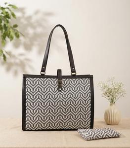 Sac fourre-tout jacquard à motif géométrique chevron, sac à bandoulière avec fermeture éclair, grande capacité pour les voyages quotidiens - Product Image 6