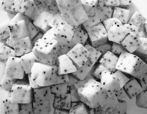 Fruits du dragon surgelés IQF de haute qualité en forme de boule pour la décoration de desserts, pitaya rouge naturel, qualité supérieure, norme d'exportation mondiale - Product Image 4