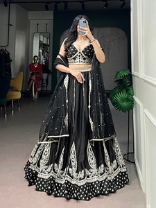 TENNECY Designer Wear Choli de soirée pour femme, longueur cheville, extensible, avec broderie en fil de soie et sequins - Product Image 3