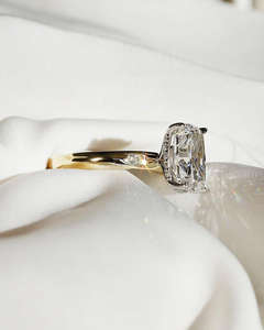 Bijoux en or massif 18 carats personnalisés | Collier et bague en or de luxe | Bijoux fins OEM/ODM Fabricant de diamants de laboratoire ovales - Product Image 2