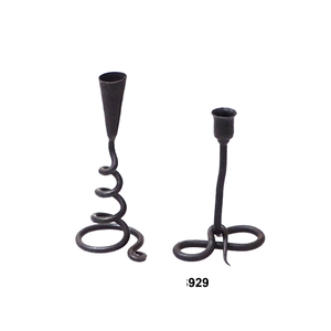 Support de bougie en fer forgé en spirale, fait main, Chaman India, décoration d'intérieur - Product Image 1