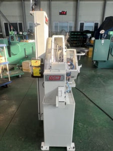[Maquinaria CCM (Chang Cho)] Máquina Roscadora de Roscas Serie CCM CR-03, 450 Piezas/min, Roscadora Industrial de Pernos - Product Image 4