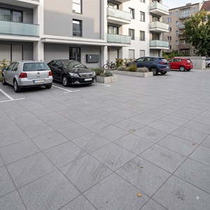 Dalles de sol extérieures vitrifiées robustes 400x400mm 12mm, finition perforée antidérapante pour allées de stationnement, allées de jardin et chemins piétonniers SNP Corn - Product Image 3