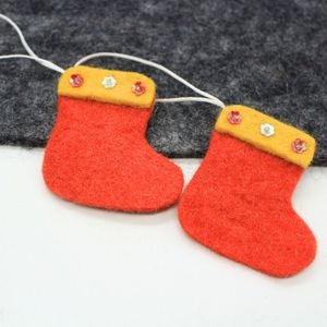 Chaussette de Noël en feutre faite à la main, ornement suspendu - Product Image 4