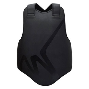แผ่นป้องกันอกหนังแบบสองด้าน สำหรับคิกบ็อกซิ่ง MMA ศิลปะการต่อสู้ - Product Image 1