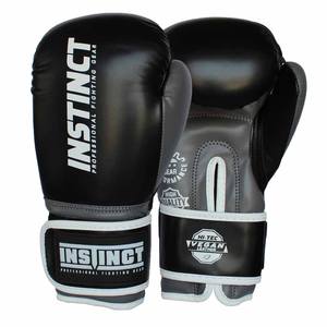 Gants de boxe d'entraînement pour enfants de la collection Premium avec conception personnalisée et protection supplémentaire pour l'exercice et le sport des jeunes - Product Image 1