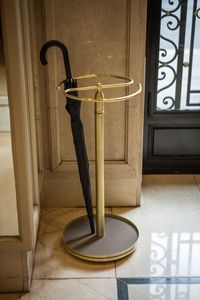 Paragüero de Metal Vintage con Acabado de Latón Antiguo, Soporte Independiente de Una Sola Cara para Decoración del Hogar - Product Image 5