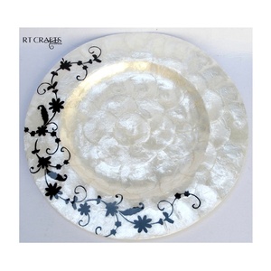 Assiette et napperon de table Capiz écologiques faits à la main Plateau de table de luxe pour la cuisine et la salle à manger Napperons Capiz faits à la main - Product Image 1