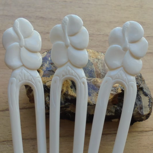 Épingle à cheveux unique en os |   Bâtonnet en poils naturels poli à la main - Product Image 1