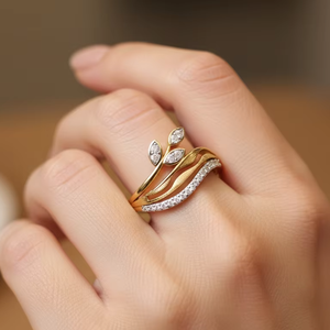 แหวนดีไซน์ใหม่ลายใบไม้สีทองประดับเพชร CZ ระยิบระยับ เหมาะสำหรับงานปาร์ตี้และงานแต่งงาน - Product Image 3