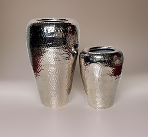 Florero de aluminio hecho a mano con acabado plateado, ligero, ideal para regalos, bodas y decoración del hogar. - Product Image 2