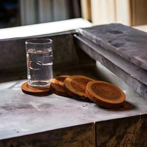 ที่รองแก้วไม้สำหรับร้านกาแฟ ที่รองแก้วไม้สำหรับร้านน้ำชา ที่รองแก้วไม้สำหรับเคาน์เตอร์บาร์ ชุดที่รองแก้วไม้ 4 ชิ้น - Product Image 2
