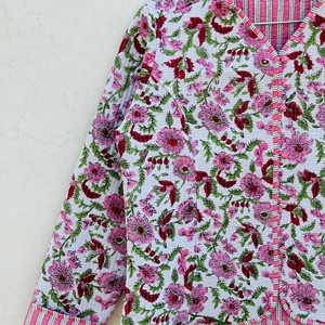 Veste en coton matelassée à fleurs roses, col en V, manches longues, vêtements d'extérieur de printemps, style Prairie Chic pour femmes - Product Image 3