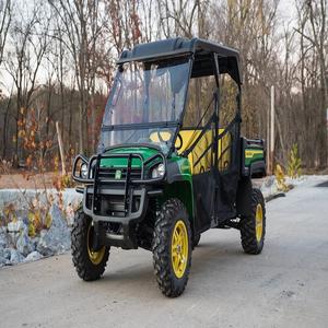 Achetez un John Deere 825M S4 tout-terrain robuste, conçu pour la force, la durabilité et une maniabilité supérieure sur tous les terrains. - Product Image 2