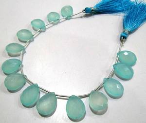 Cadena de Cuentas de Calcedonia Aqua Natural de 12x16mm, Forma de Pera, Facetadas, 8 Pulgadas de Largo - Product Image 5