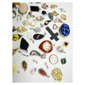 Prix Exceptionnels, Excellentes Qualités, Bijoux d'Occasion, Accessoires de Mode, Breloques, Lots Assortis, 50 Pendentifs Raffinés - Product Image 1