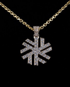 Pendentif flocon de neige glacé HipHop personnalisé en moissanite VVS, collier délicat en argent 925, bijoux minimalistes étincelants pour cadeau - Product Image 3