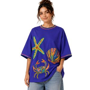 เสื้อยืดโอเวอร์ไซส์สีน้ำเงินรอยัลสำหรับผู้หญิง พิมพ์ลายมหาสมุทรสีสันสดใส สไตล์ลำลอง ผ้าฝ้าย สตรีทแวร์ ใส่สบายช่วงฤดูร้อน ทรงหลวม รับผลิตตามสั่ง ขายส่ง - Product Image 1