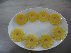 Made in Vietnam Canned Pineapple A10, 20oz , 30oz <b>Light</b> Syrup Slice pizza Cut, tidbits, pieces (Ms. Lima) - Product Image 3