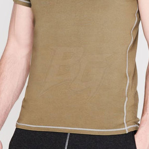 Camisetas de culturismo personalizadas para hombre, fabricadas con tela de poliéster y spandex para entrenamiento de culturismo y correr. - Product Image 6