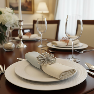 Juego de Servilleteros de Metal con Cuentas de Lujo |   Porta Cubiertos Decorativo de Hierro y Cristal |   Anillos Decorativos para Mesa de Comedor para Fiestas de Boda - Product Image 3