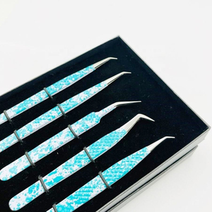 Pince à épiler pour extensions de cils en acier inoxydable de haute qualité, 45 et 90 degrés, logo personnalisé, emballage d'usine, pince à épiler à pointe en fibre pour cils - Product Image 4