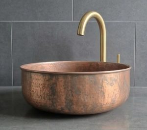 Fregadero de cocina de cobre metálico vintage hecho a mano para ideas de decoración del hogar, con artesanía metálica duradera, ideal para interiores de lujo. - Product Image 3