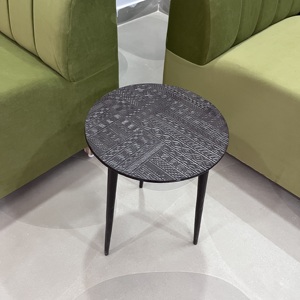 Table d'appoint ronde moderne en aluminium, table basse en métal faite à la main, table d'appoint décorative pour salon, meuble d'appoint - Product Image 1