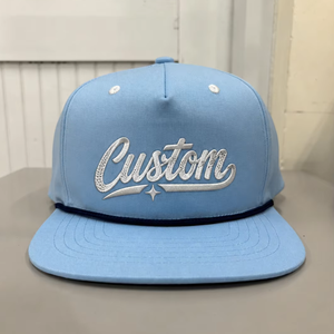 หมวกแก๊ป Snapback คุณภาพสูง ปีกแบน ปรับขนาดได้ สกรีนโลโก้ตามสั่ง ผ้า OEM หมวก Snapback หมวกกีฬา พร้อมปักโลโก้แบบ 2D/3D - Product Image 1