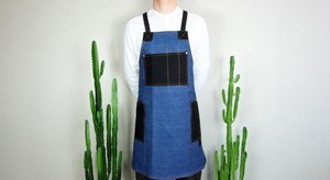 Tablier de service en toile personnalisé avec logo, bretelles en cuir réglables, uniforme professionnel pour serveurs, réceptionnistes d'hôtel, hôtesses de l'air - Product Image 2