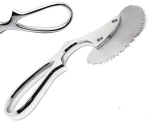 Scie à os orthopédique premium Engel, inclinée, en acier inoxydable haute résistance, pour la résection clinique et la sécurité des tissus du patient - Product Image 4