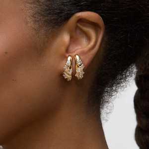 Boucles d'oreilles pendantes 3 carats en diamants de laboratoire à taille fantaisie mixte, en or 14K, serties de griffes hybrides, modernes, sculpturales et minimalistes - Product Image 2