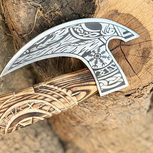 Hacha Industrial de Inspiración Nórdica con Grabado Detallado y Mango de Madera para Camping, Bushcraft y Actividades al Aire Libre - Product Image 6