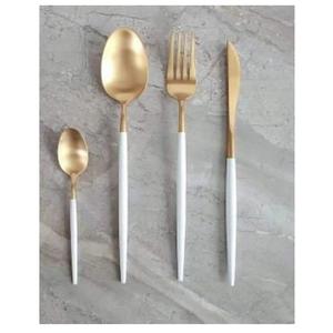 Juego de 6 Cucharas de Café de Acero Inoxidable Dorado con Mango Negro, Ecológicas, Modernas y de Lujo, Aptas para Lavavajillas, para Cafetería - Product Image 4