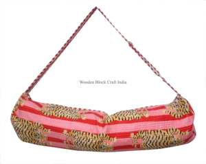 Bolsa acolchada artesanal para esterilla de yoga con diseño de estampado de tigre, correa ajustable, tela ligera, perfecta para viajes y uso diario. - Product Image 6